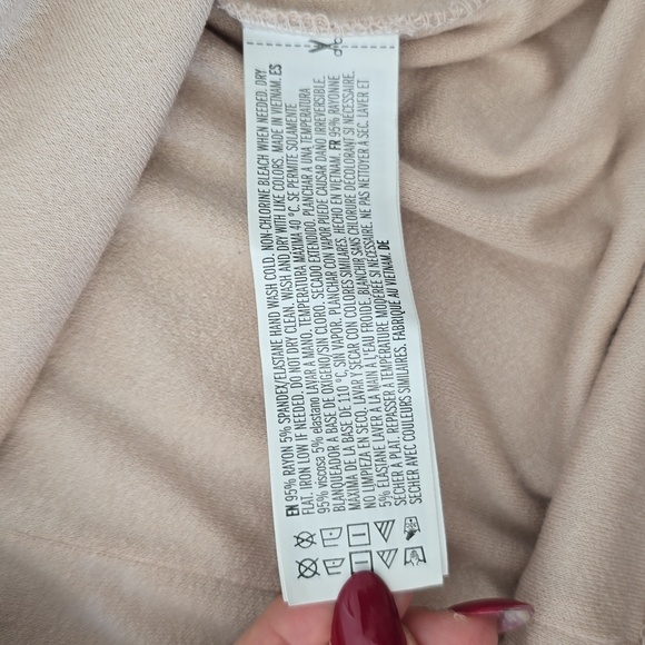 Forever 21 Bodycon Long Sleeve Roud Neck Cream Stretch Mini Dress Size M - Picture 8 of 8